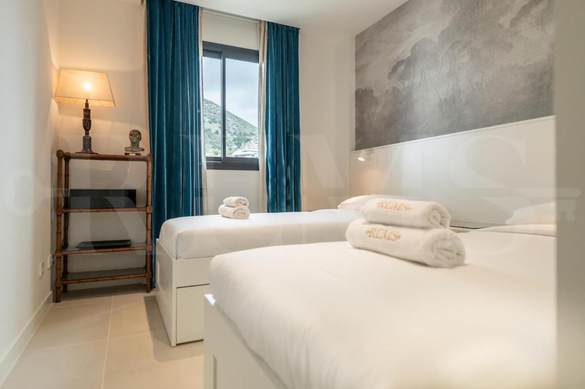 丰希罗拉Seaside Escape With Views, Pool And Parking Rems公寓 外观 照片