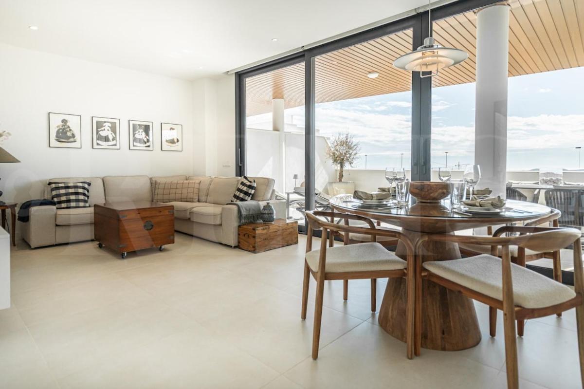 丰希罗拉Seaside Escape With Views, Pool And Parking Rems公寓 外观 照片