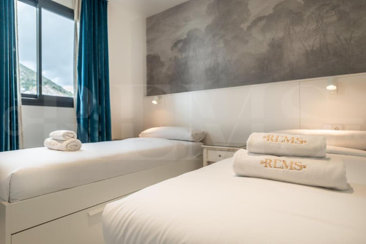 丰希罗拉Seaside Escape With Views, Pool And Parking Rems公寓 外观 照片