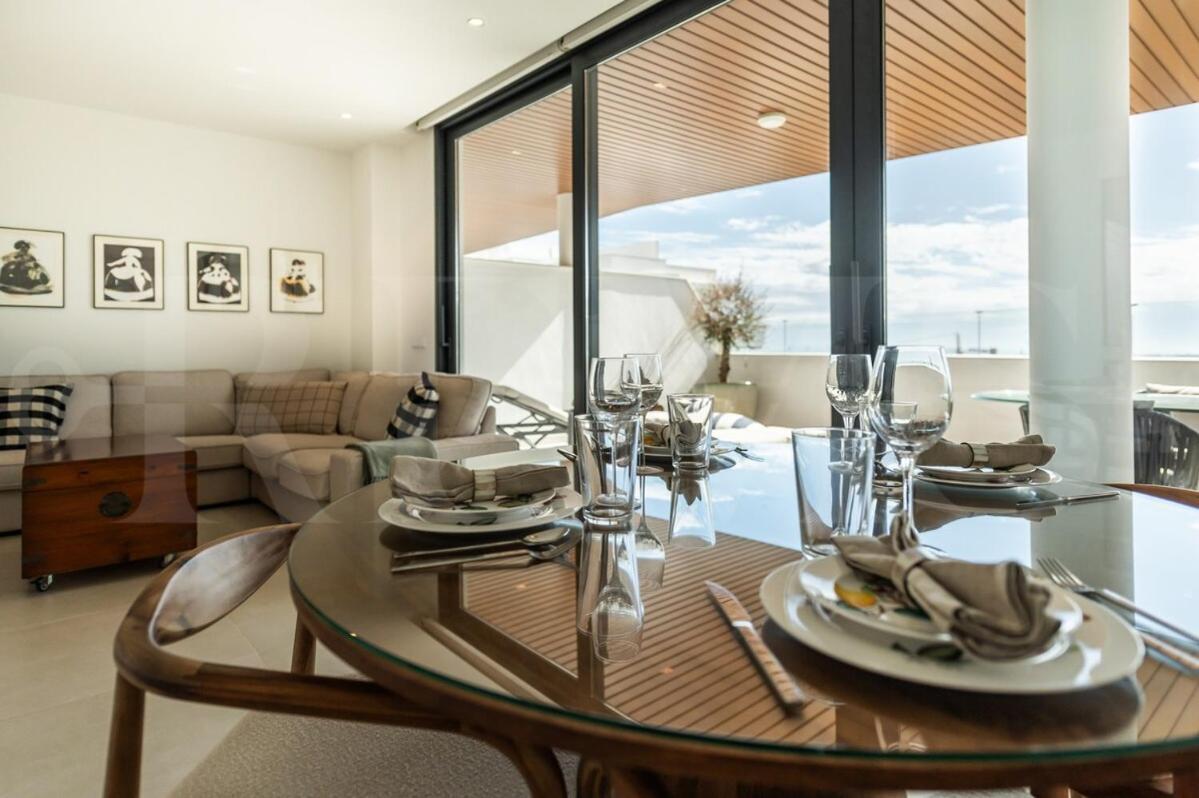 丰希罗拉Seaside Escape With Views, Pool And Parking Rems公寓 外观 照片